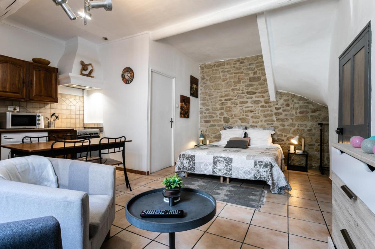 Au Coeur Du Vieux Village Saint-Chamas Eksteriør bilde