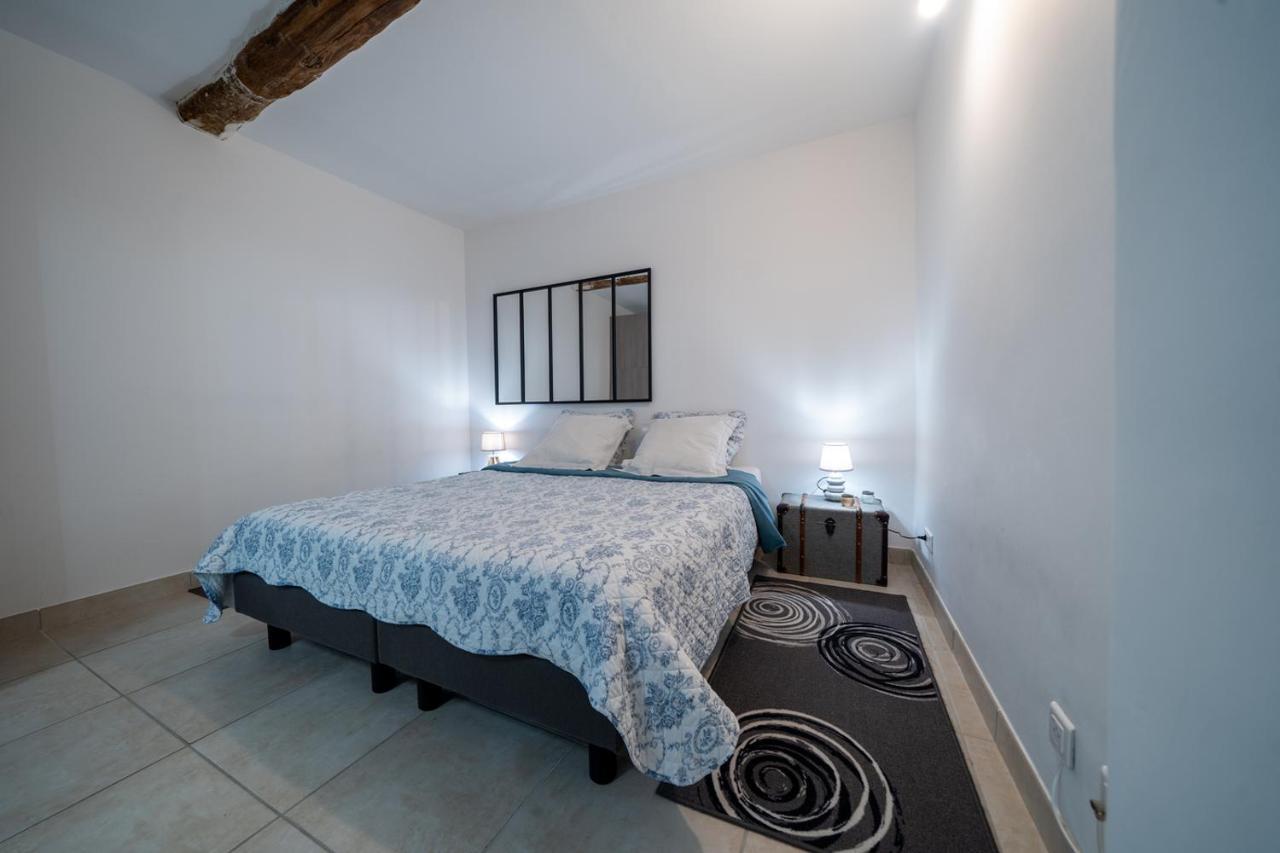Au Coeur Du Vieux Village Saint-Chamas Eksteriør bilde